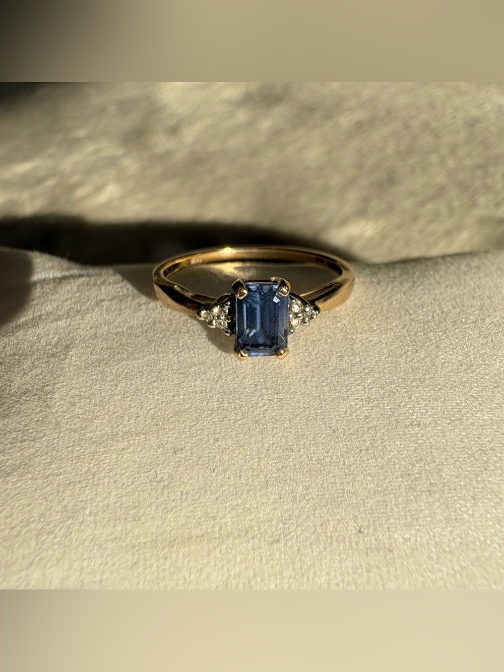 14k Solid Gold Ring with 1.2ct Natural Blue Sapphire & Diamond Accents